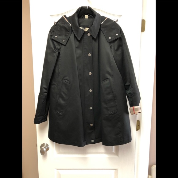 burberry women's rain jacket with hood